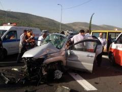 مصرع ثلاث مواطنات وعدد من الاصابات الخطيرة جدا في حادث سير مروع شرق رام الله