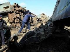 صور- (محدّث) ارتفاع عدد قتلى حادث اصطدام القطارين في الإسكندرية