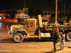 بالصور :الاحتلال يغلق إذاعة منبر الحرية في الخليل