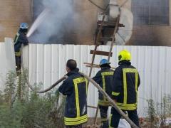 صور | حريق يلتهم مجمع مفروشات بنابلس