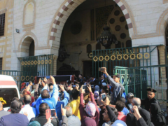 شاهد.. أول صور من جنازة الفنانة شادية!