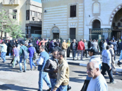 شاهد.. أول صور من جنازة الفنانة شادية!