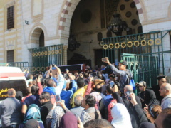 شاهد.. أول صور من جنازة الفنانة شادية!