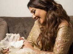 بالصور .. مي كساب تنشر أحدث صور لها ولإبنتها