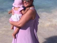 بالصور .. مي كساب تنشر أحدث صور لها ولإبنتها