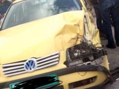 بالصور- شاحنة اسرائيلية تدهس مواطنين وسط بيت جالا وتلوذ بالفرار