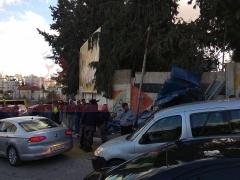 بالصور- شاحنة اسرائيلية تدهس مواطنين وسط بيت جالا وتلوذ بالفرار