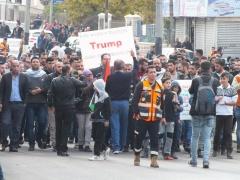 39 إصابة خلال مواجهات الغضب الفلسطيني في بيت لحم ضد قرار ترامب 