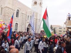 احتفال شعبي وديني حاشد بعيد القديس نيقولاوس في بيت جالا يستبعد البطريرك ثيوفيلوس  