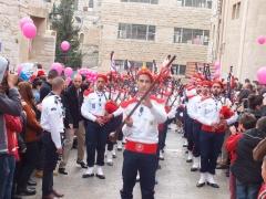 احتفال شعبي وديني حاشد بعيد القديس نيقولاوس في بيت جالا يستبعد البطريرك ثيوفيلوس  