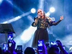 صور| بلقيس تختتم حفلات العام في مسقط رأسها أبوظبي بحفل جماهيري غفير