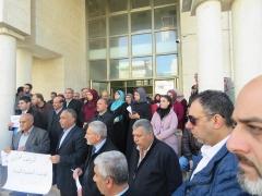 بالصور- تربية بيت لحم تنظم وقفة تضامنية مع وكالة الغوث الدولية رفضاً للقرار الامريكي