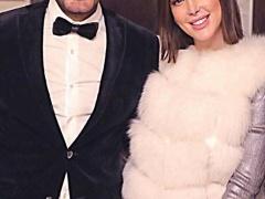 شاهدوا الفرق الواضح في وجه تامر حسني.. هل أجرى عمليات تجميل!!