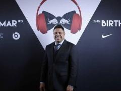 150 مدعوا في عيد ميلاد نيمار.. بينهم رونالدو