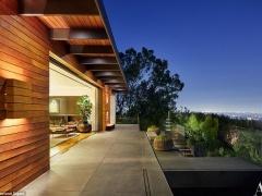 بالصور – منزل نجمة Friends يخطف الأنفاس... وسعره 21 مليون دولار!