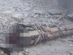 داعش يعدم أسيرا في مخيم اليرموك بطريقة بشعة