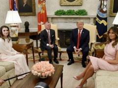 الملكة رانيا تختار الزهري لزيارة البيت الأبيض