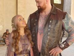 روبي وسوزان نجم الدين مع بطل 