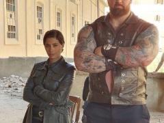 روبي وسوزان نجم الدين مع بطل 