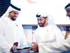 حسين الجسمي.. “السفير المفوّض فوق العادة” لدى هيئة الهلال الأحمر الإماراتي