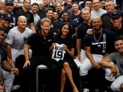 ميغان ماركل تبدأ مهامها الرسمية بزيارة كروية – بالصور