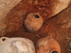 اكتشاف مقبرة أثرية تعود للعصر البرونزي في بيت لحم