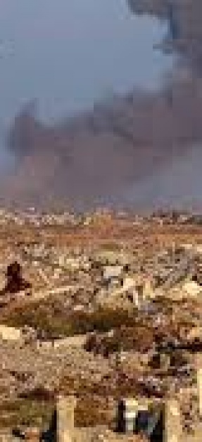 جيش الاحتلال ينسف منازل بخان يونس وقصف مدفعي وسط وشمال القطاع