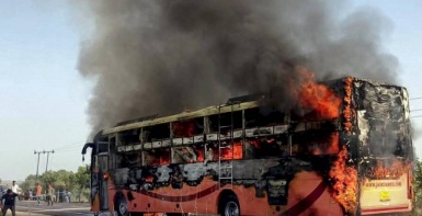 حريق حافلة في الهند يودي بـ20 شخصا على الأقل