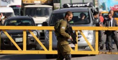 الاحتلال يمنع المعلمين من الوصول إلى المدارس في الأغوار