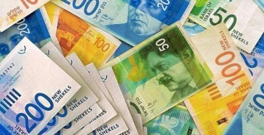 العملات والمعادن