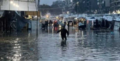 غزة تغرق مجددا على وقع الغارات الاسرائيلية