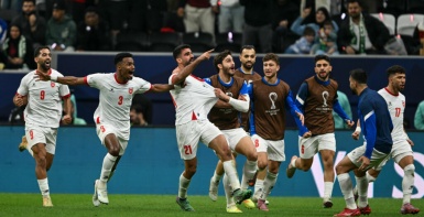 الاردن الى نهائي كاس العرب على حساب السعودية