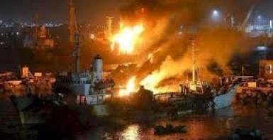 التحالف السعودي ينفذ ضربة جوية في ميناء المكلا باليمن