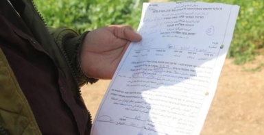 الاحتلال يُخطر بوقف البناء في منازل ومنشآت بعزبة الطبيب شرق قلقيلية