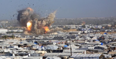 غزة: 24 شهيدا وعشرات الجرحى واستمرار نسف المنازل والغارات الجوية