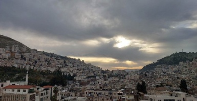 الطقس: انخفاض على درجات الحرارة والفرصة مهيأة لسقوط الأمطار