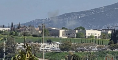 إصابة منزل بشكل مباشر: حزب الله يطلق رشقة صاروخية على الجليل