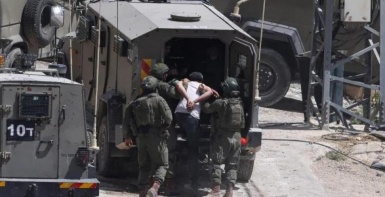 الاحتلال يعتقل 9 مواطنين من مخيم الجلزون وبدرس برام الله