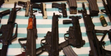 لائحة اتهام ضد ثلاثة من النقب بتهمة تهريب أسلحة من الأردن