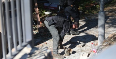 سقوط شظايا وسط إسرائيل بعد اعتراض دفعة صواريخ من إيران