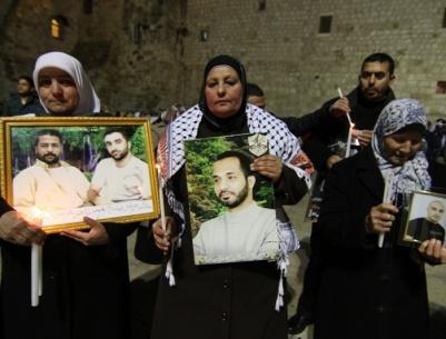 بيت لحم : وقفة في ساحة المهد تضامنا مع الأسرى في سجون الاحتلال