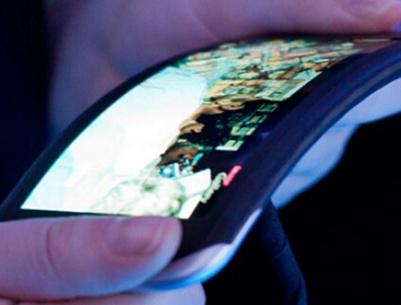 بالصور : “إل جي” تعلن رسميًا عن هاتفها المنحني “جي فلكس”