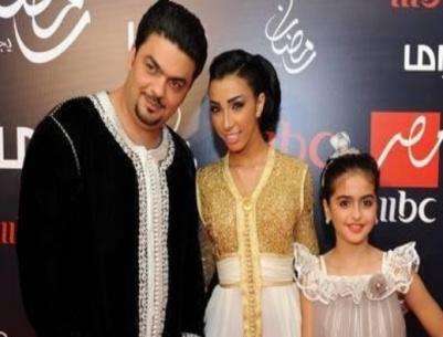 دنيا بطمة تتزوج محمد الترك وتختلف مع ابنته وتهاجم سلمى رشيد