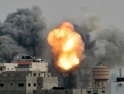 غارة اسرائيلية على موقع غرب مدينة غزة