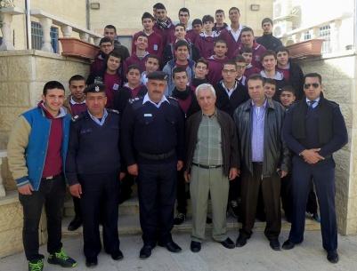 الشرطة تستضيف 40 طالب من كلية تراسنطة في بيت لحم