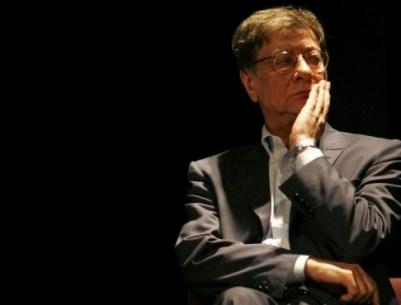 مؤسسة محمود درويش تتسلم أرشيفه المرئي والمسموع