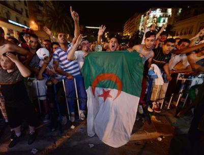 بالصور: الجزائر تصنع التاريخ برباعية في كوريا الجنوبية