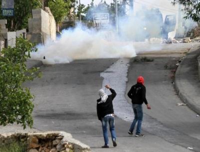 إصابات بالاختناق في مواجهات ببلدة الخضر جنوب بيت لحم