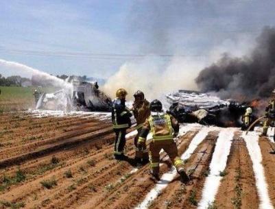 تحطم طائرة عسكرية بالقرب من مطار اشبيلية ومقتل 3 من طاقمها