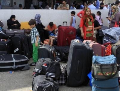 فتح معبر رفح للعالقين في الجانب المصري